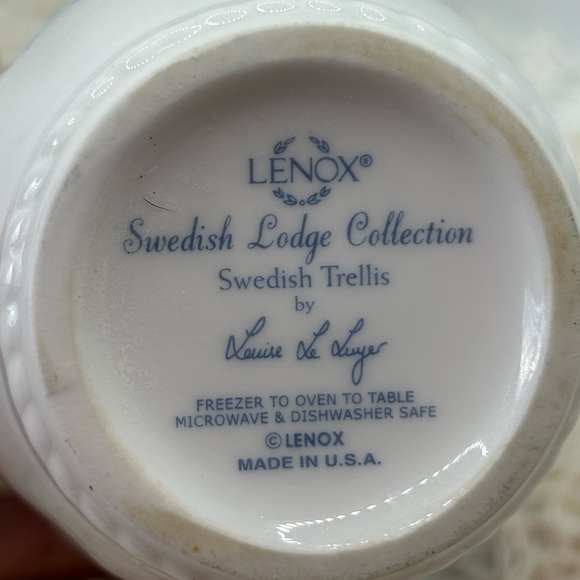 Lenox Swedish Trellis mug. - Picture 10 of 10